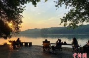 解梦软件“移动卧室”重塑旅行方式 “Z世代”爱上车轮上的家